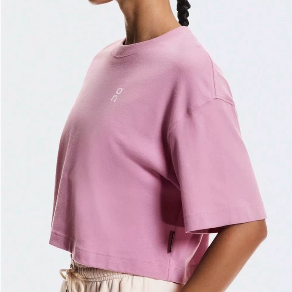On Running Tops - On Women's Club Boxy-T